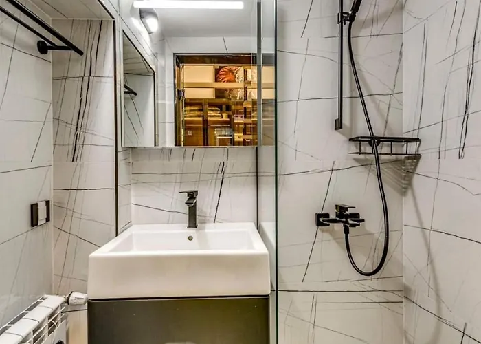 5 - Loft - Location - Designer Interior Апартамент