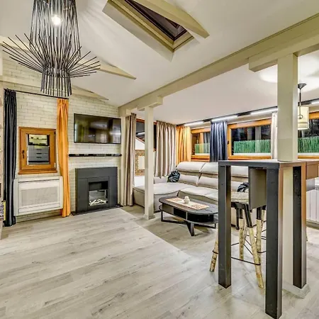 5 - Loft - Location - Designer Interior Апартамент