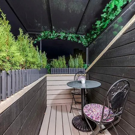 5 - Loft - Location - Designer Interior *